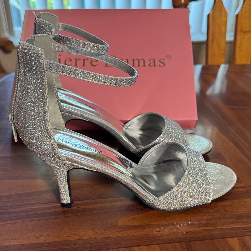 Pierre Dumas Sparkling Silver Heels